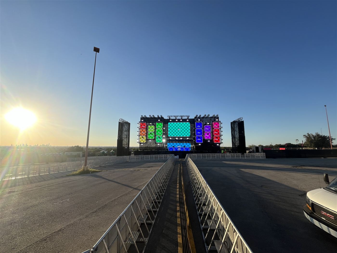 Festival stage looks